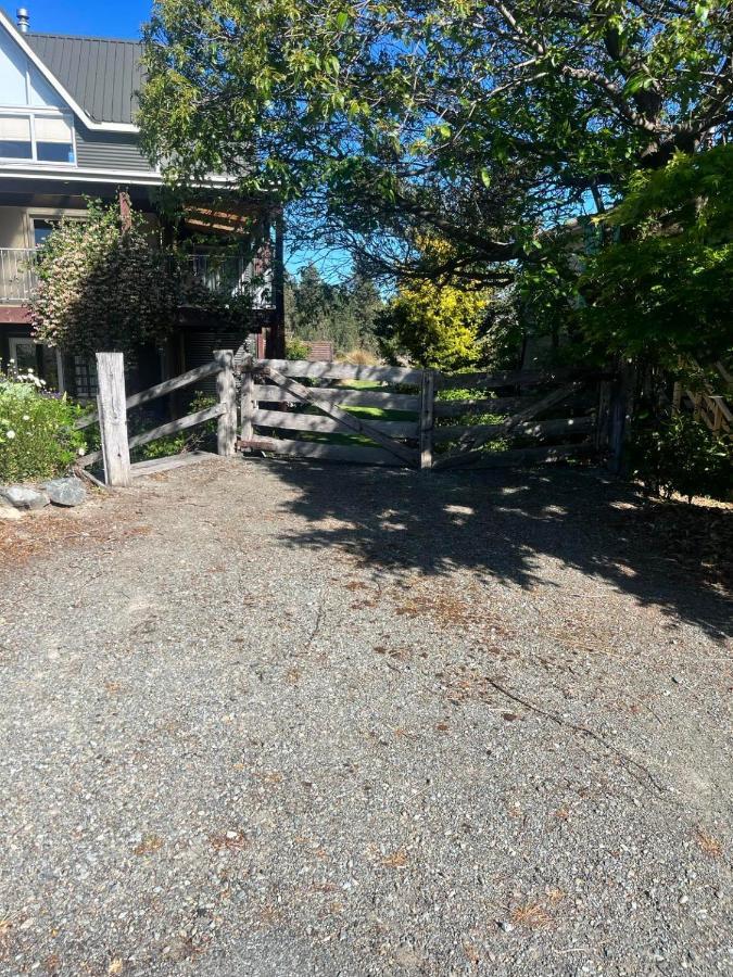 Two Bridges Tekapo Apartment เลคเทคาโป ภายนอก รูปภาพ