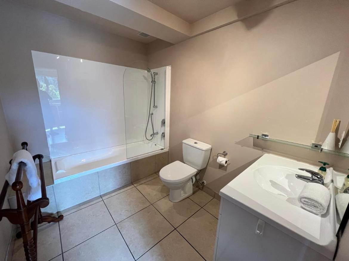 Two Bridges Tekapo Apartment เลคเทคาโป ภายนอก รูปภาพ